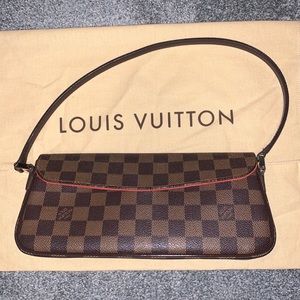 Louis Vuitton Recoleta shoulder bag